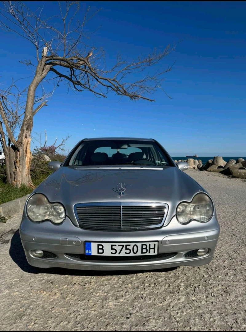 Mercedes-Benz C 240 Газ/Бензин, снимка 2 - Автомобили и джипове - 52455071