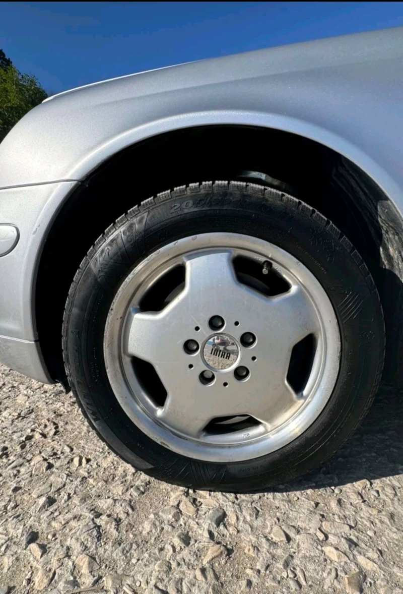 Mercedes-Benz C 240 Газ/Бензин, снимка 11 - Автомобили и джипове - 52455071