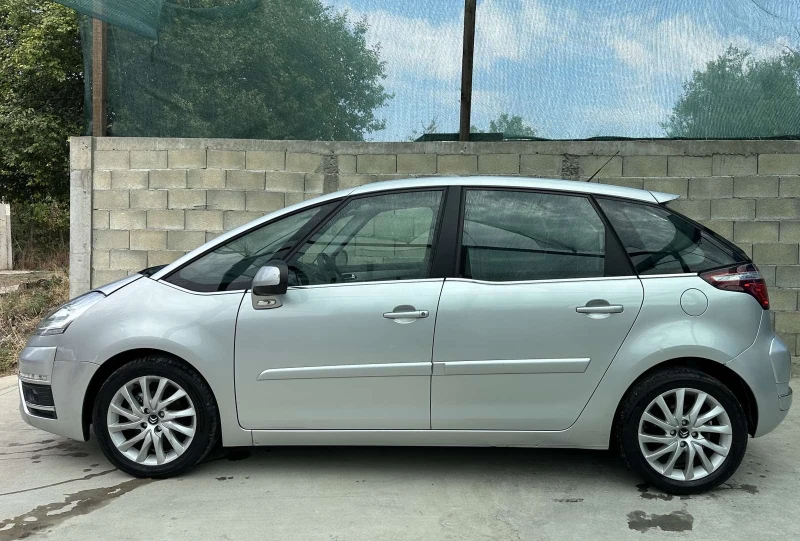Citroen C4 Picasso 1.6 HDi Навигация Euro 5 Лизинг, снимка 2 - Автомобили и джипове - 51402884