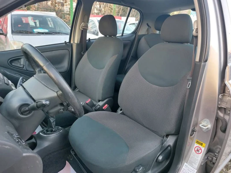 Toyota Yaris 1.4D4D , снимка 8 - Автомобили и джипове - 52319831