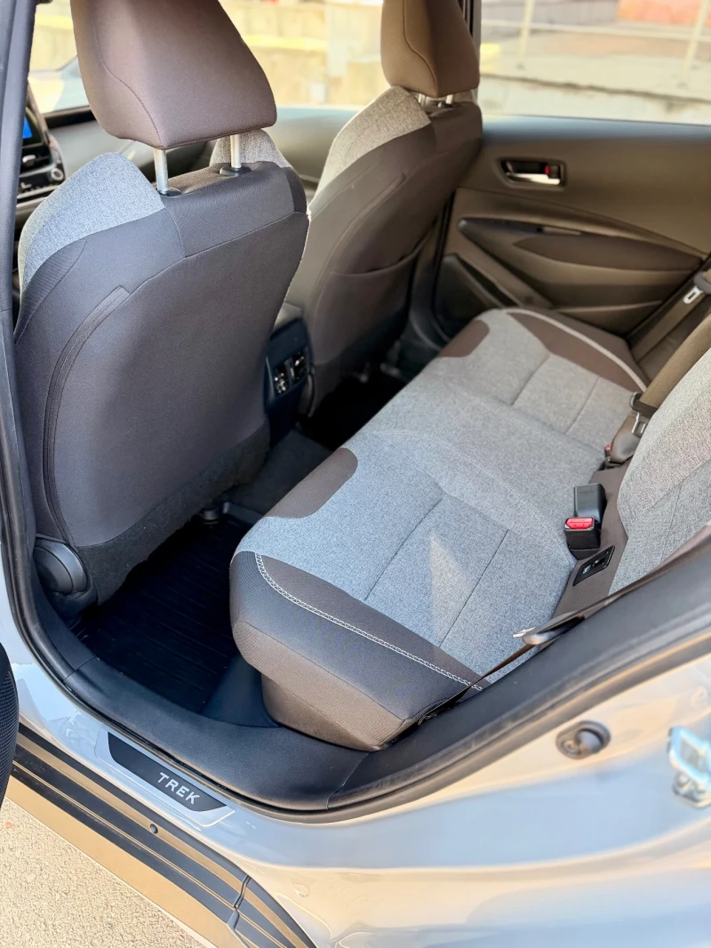 Toyota Corolla, снимка 12 - Автомобили и джипове - 52883527