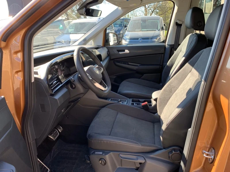 VW Caddy 7 места, снимка 9 - Автомобили и джипове - 52943806