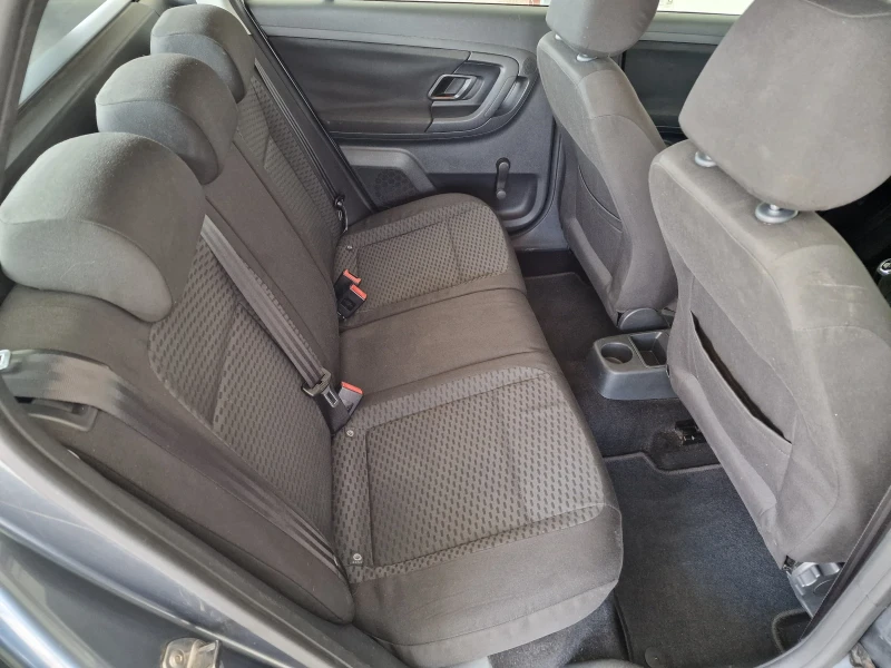 Skoda Fabia 1.6  90kc EURO 5A, снимка 8 - Автомобили и джипове - 53443962