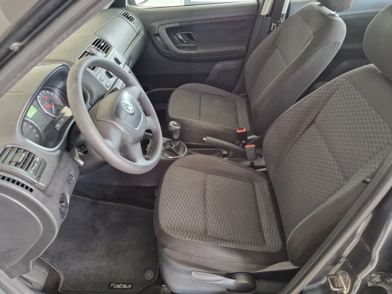 Skoda Fabia 1.6  90kc EURO 5A, снимка 10 - Автомобили и джипове - 53443962