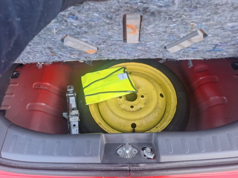 Nissan Pixo 1.0i klima , снимка 8 - Автомобили и джипове - 53507472