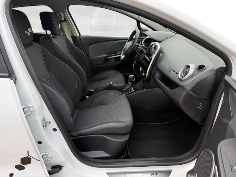 Renault Clio GT Sport/1.2i/Automatic/Service book/Euro6, снимка 10 - Автомобили и джипове - 53571287