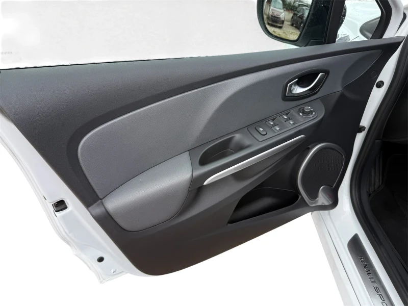 Renault Clio GT Sport/1.2i/Automatic/Service book/Euro6, снимка 13 - Автомобили и джипове - 53571287