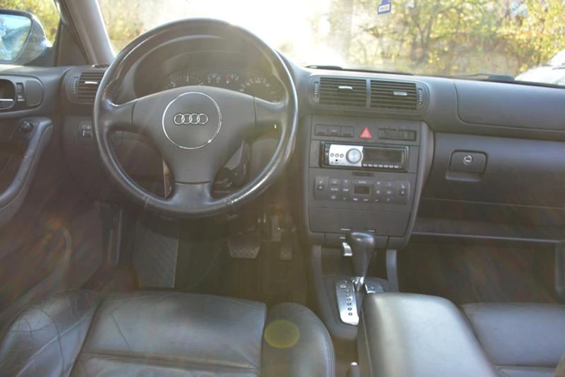 Audi A3 1.9-131-AUTOMATIC, снимка 11 - Автомобили и джипове - 43453041