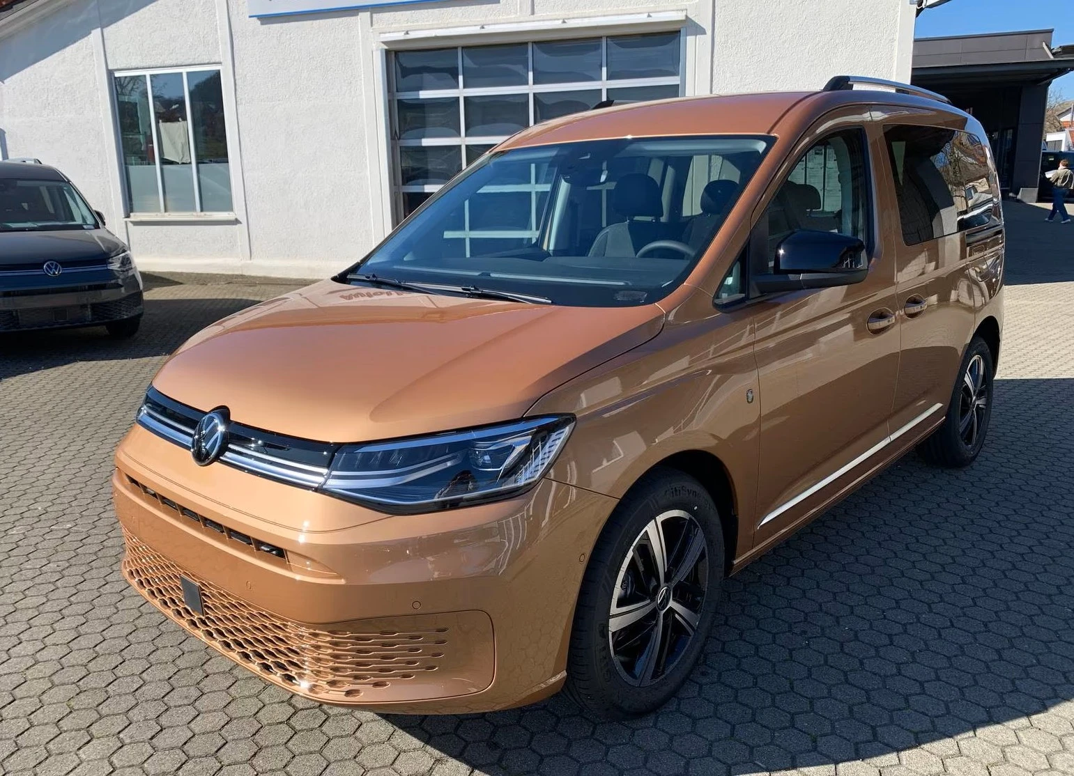 VW Caddy 7 места, снимка 1