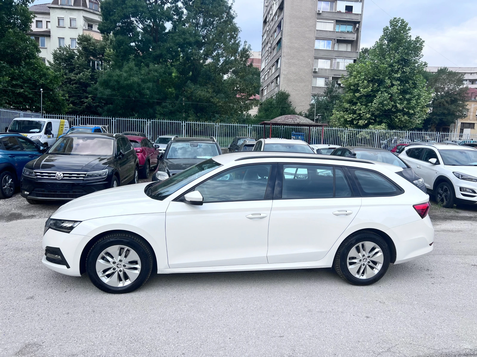 Skoda Octavia 2.0 tdi 4X4 - изображение 6