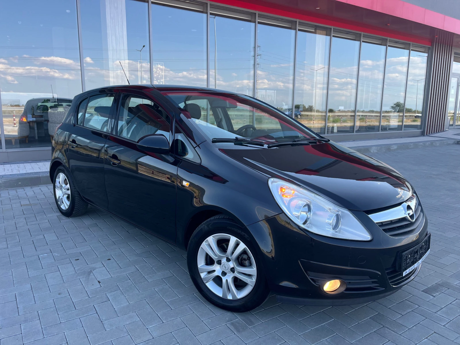 Opel Corsa 1.2 автоматик/климатик - изображение 3