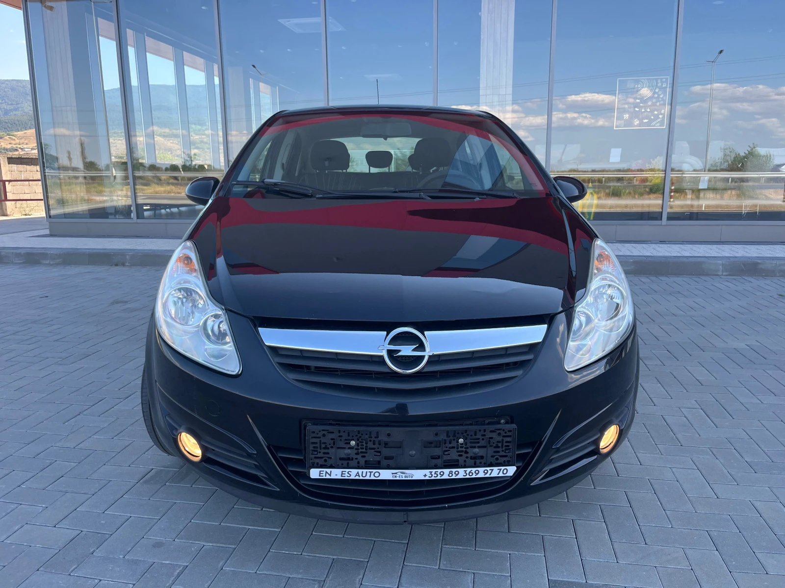 Opel Corsa 1.2 автоматик/климатик - изображение 2