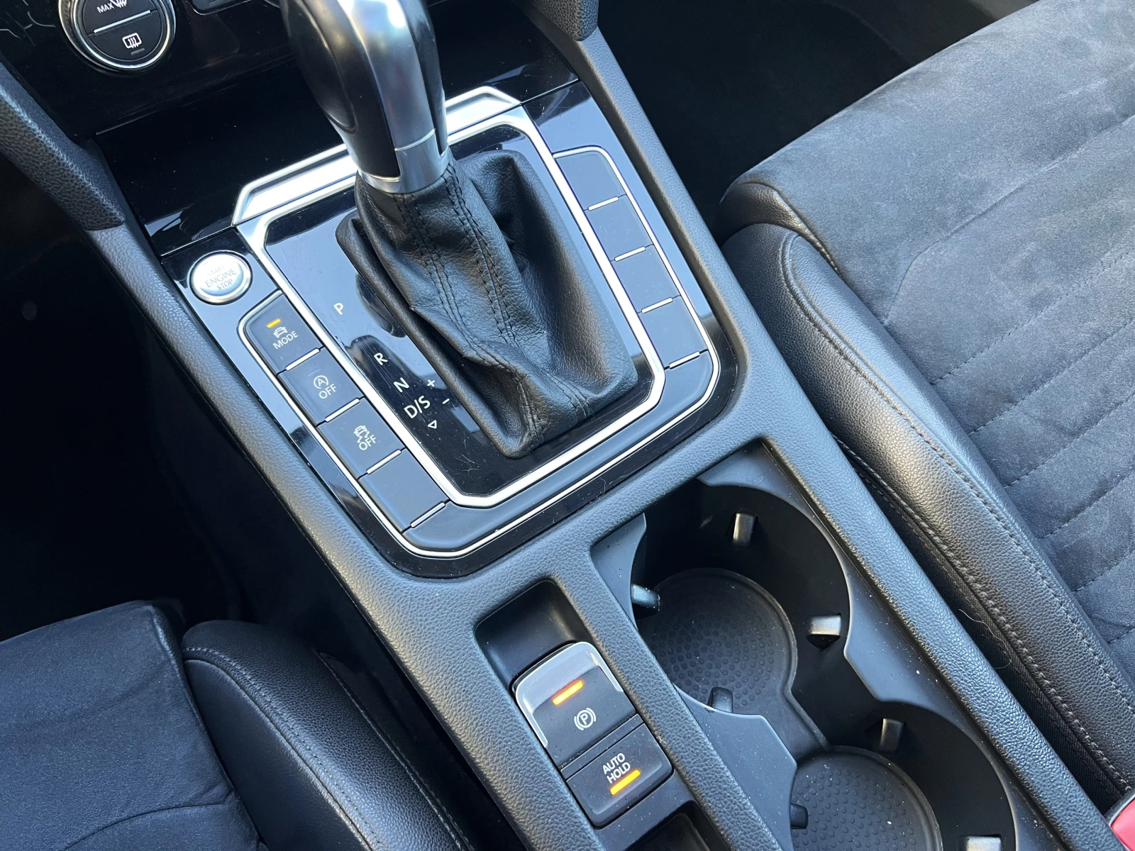 VW Passat 2.0TDI/Highline/VIRTUAL COCKPIT/CAM/PANO/LANE ASSI | Mobile.bg   13