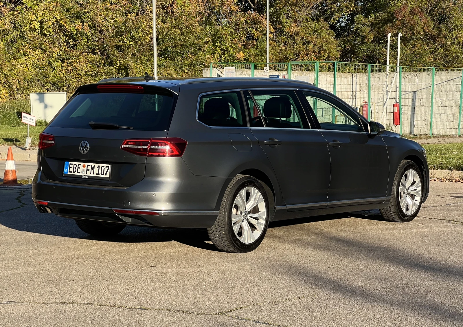 VW Passat 2.0TDI/Highline/VIRTUAL COCKPIT/CAM/PANO/LANE ASSI - изображение 6