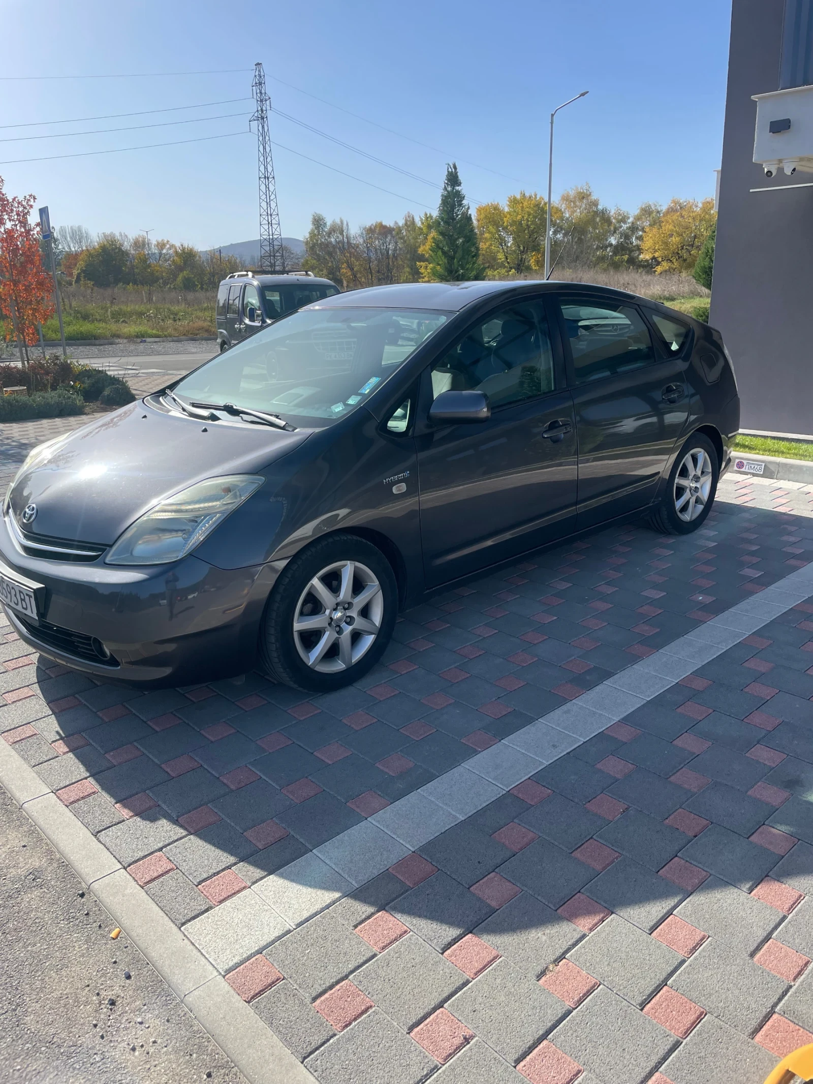 Toyota Prius 1.5 - изображение 4