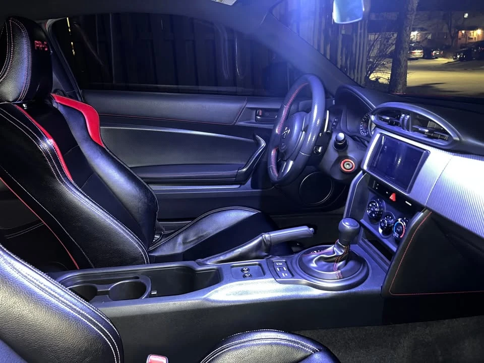 Toyota Scion * FR-S* * HeadUp* * АвтоКредит* (ЦЕНА ДО БГ) - изображение 10