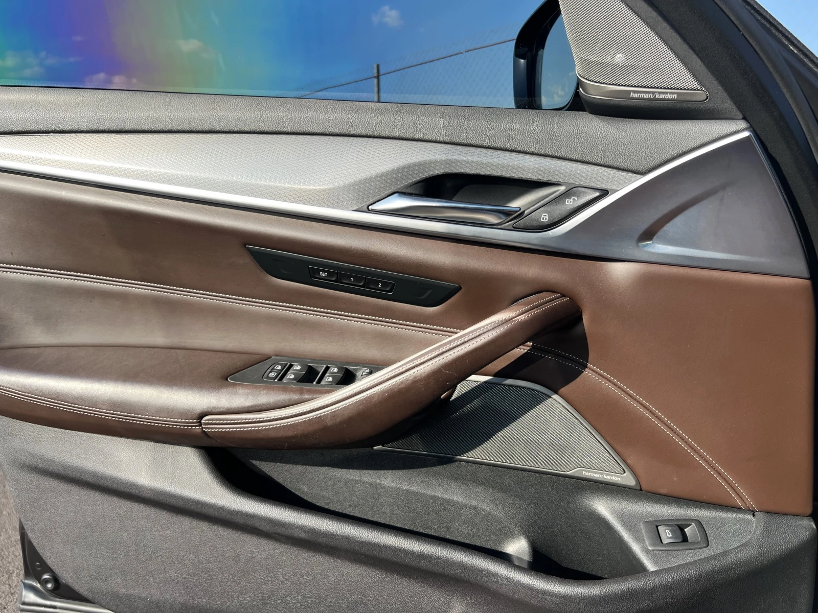 BMW 540 i/xDrive/M-SPORT/H&K/HEAD UP/360/SOFT CLOSE/TV/LED - изображение 8