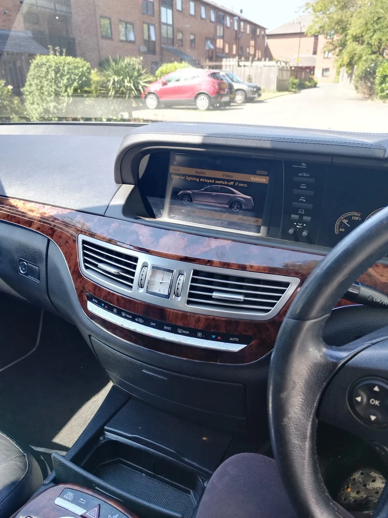 Mercedes-Benz S 320  - изображение 3