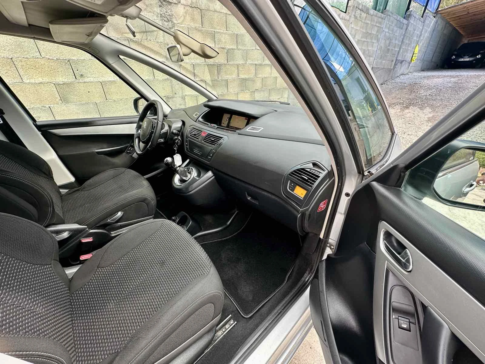 Citroen C4 Picasso 1.6 HDi Навигация Euro 5 Лизинг | Mobile.bg — изображение 11
