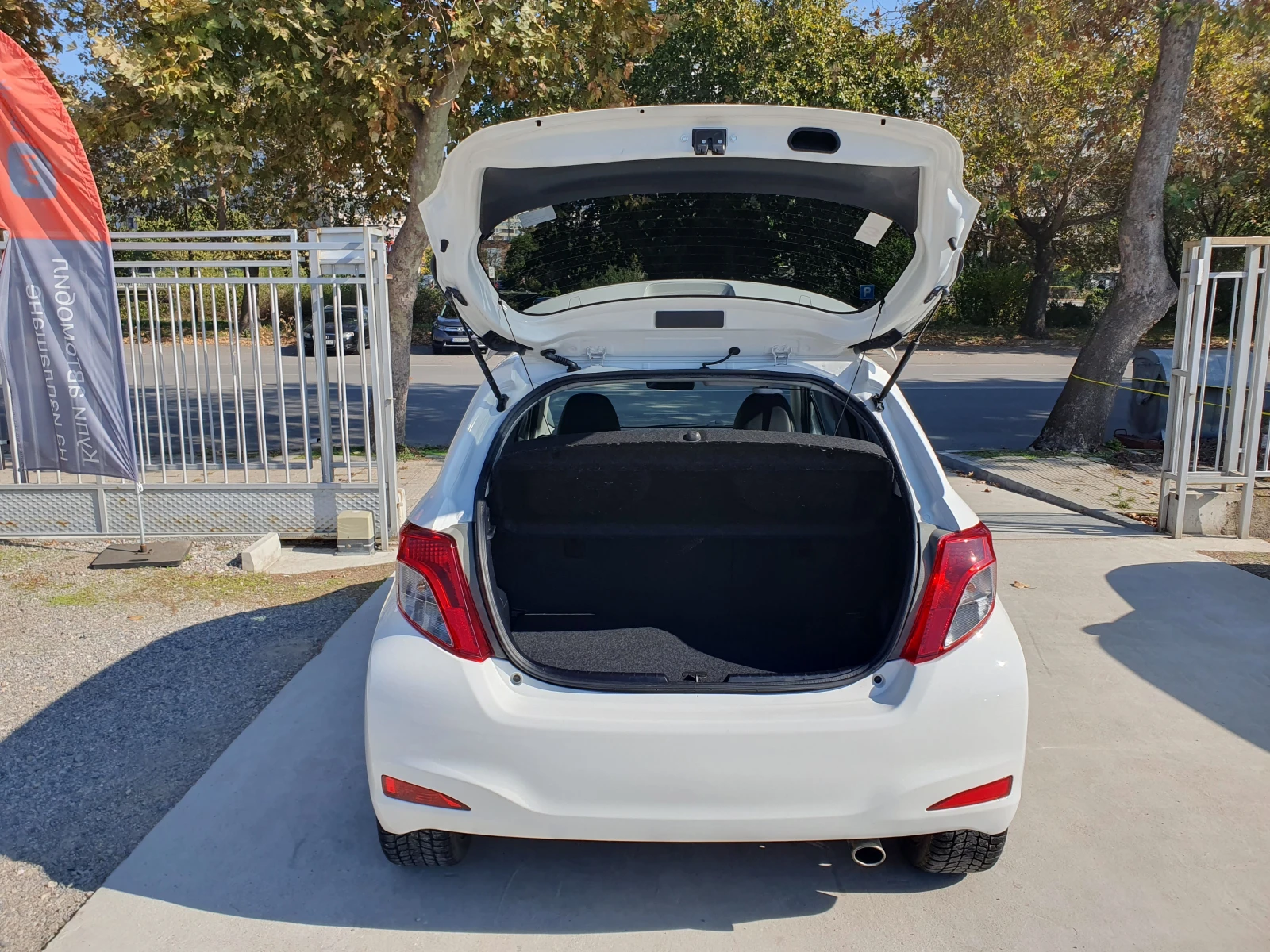 Toyota Yaris 1.4/D-4D/90кс. | Mobile.bg — изображение 16