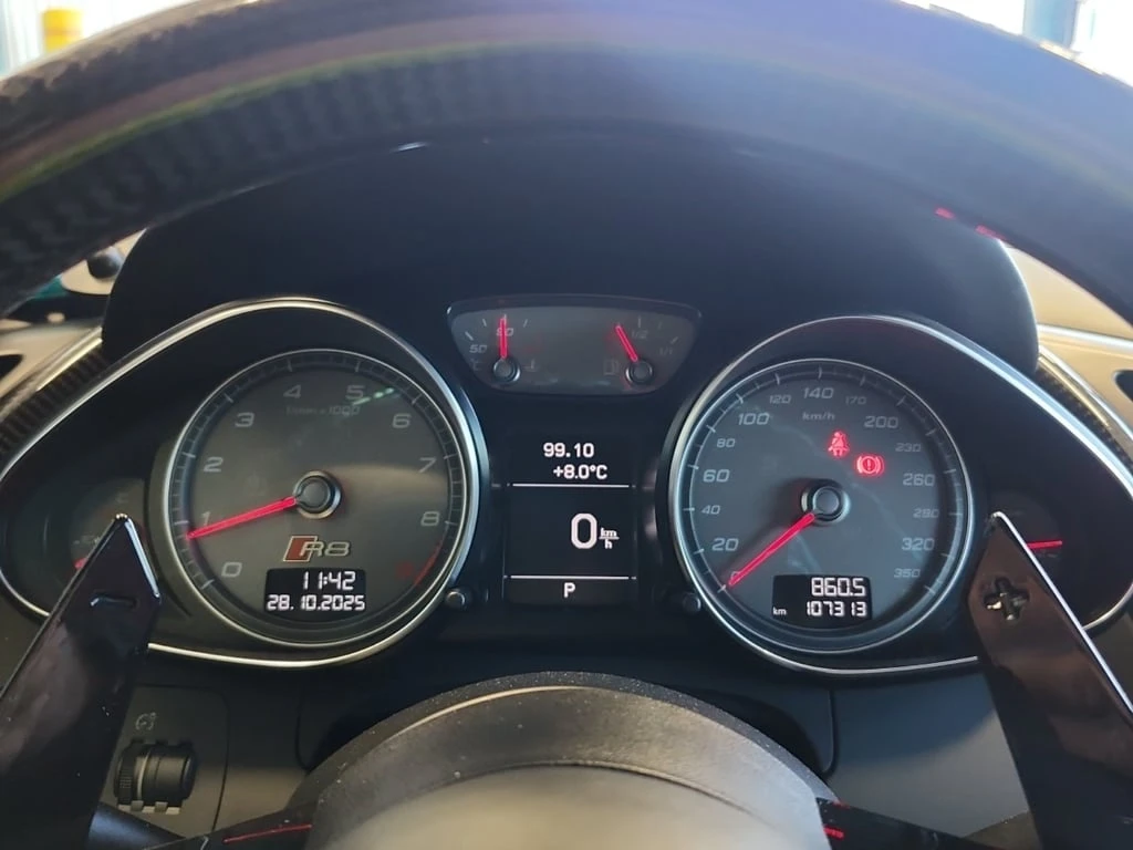 Audi R8 * V8 * CARFAX *    | Mobile.bg   7