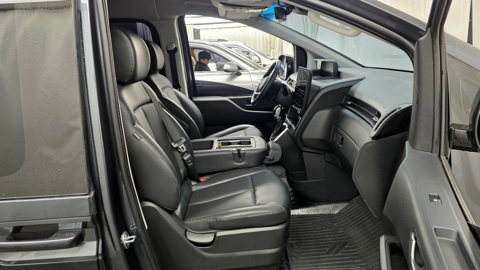 Hyundai Staria L3.5 Tourer 9seater autogeorge.com | Mobile.bg � ����������� 11