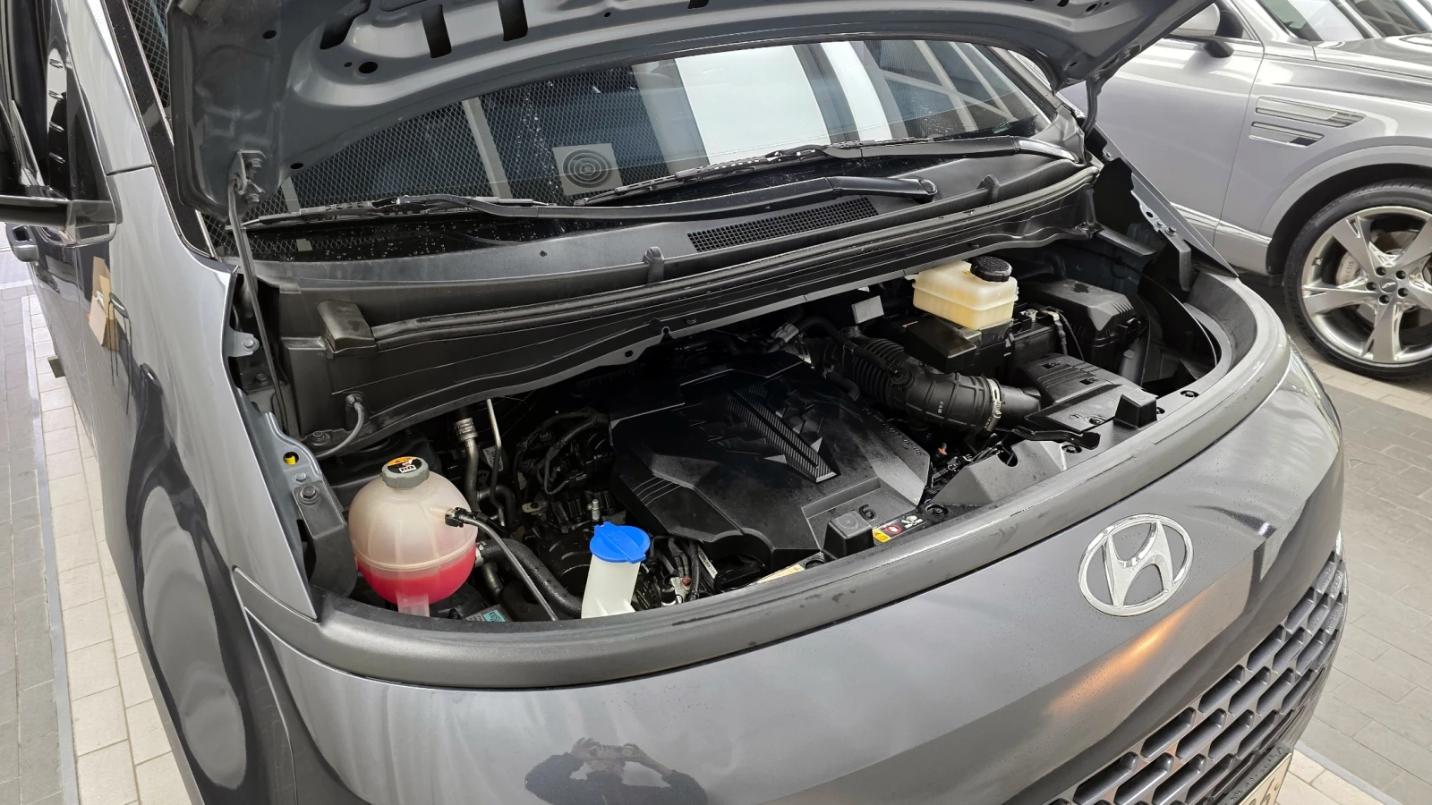 Hyundai Staria L3.5 Tourer 9seater autogeorge.com - изображение 6