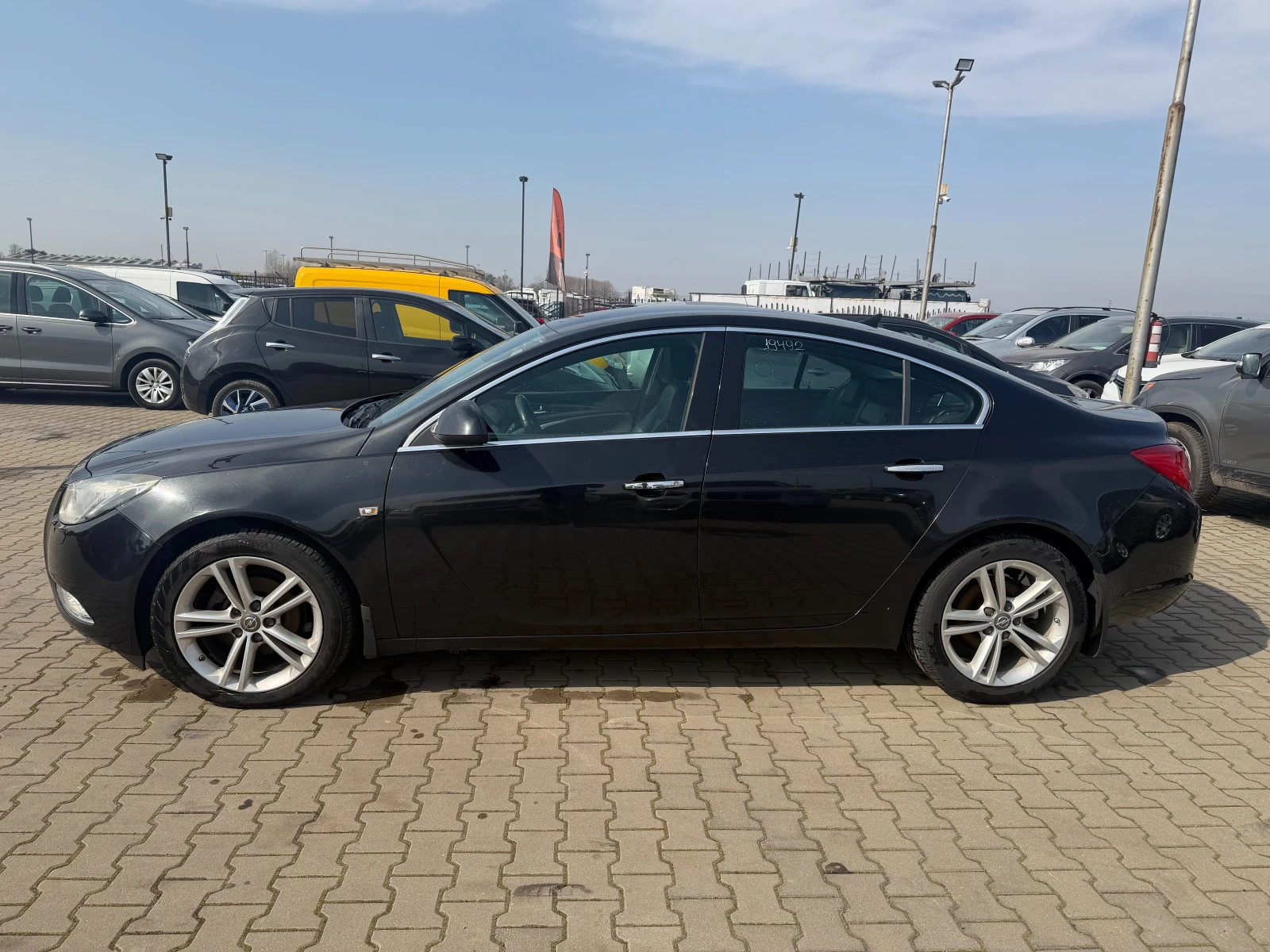 Opel Insignia 2.0CDTI NAVI/KOJA EURO 5, снимка 9 - Автомобили и джипове - 53510371