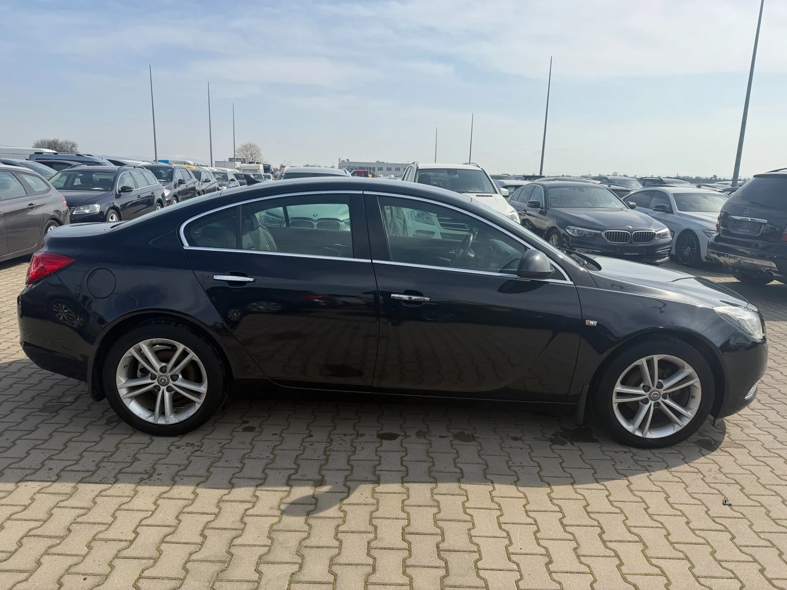 Opel Insignia 2.0CDTI NAVI/KOJA EURO 5, снимка 5 - Автомобили и джипове - 53510371