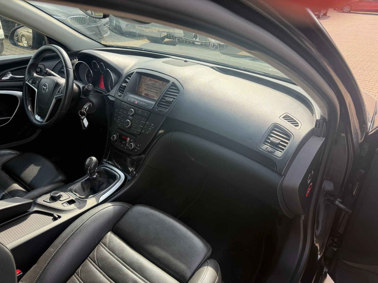 Opel Insignia 2.0CDTI NAVI/KOJA EURO 5, снимка 11 - Автомобили и джипове - 53510371