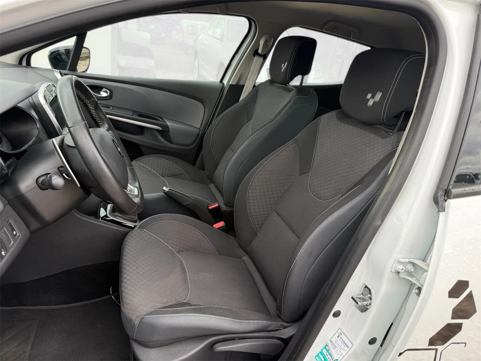 Renault Clio GT Sport/1.2i/Automatic/Service book/Euro6 - изображение 8