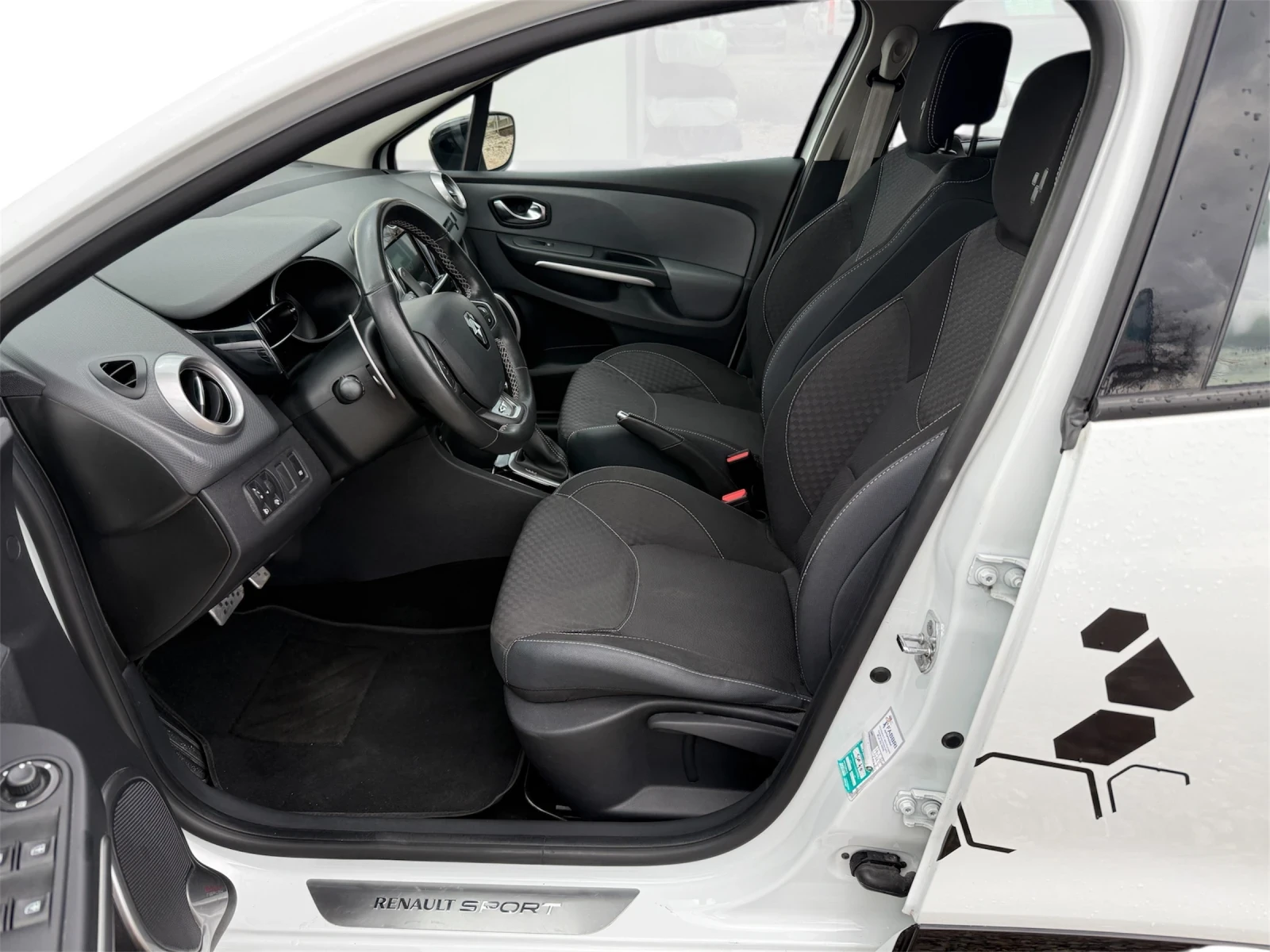 Renault Clio GT Sport/1.2i/Automatic/Service book/Euro6 - изображение 7