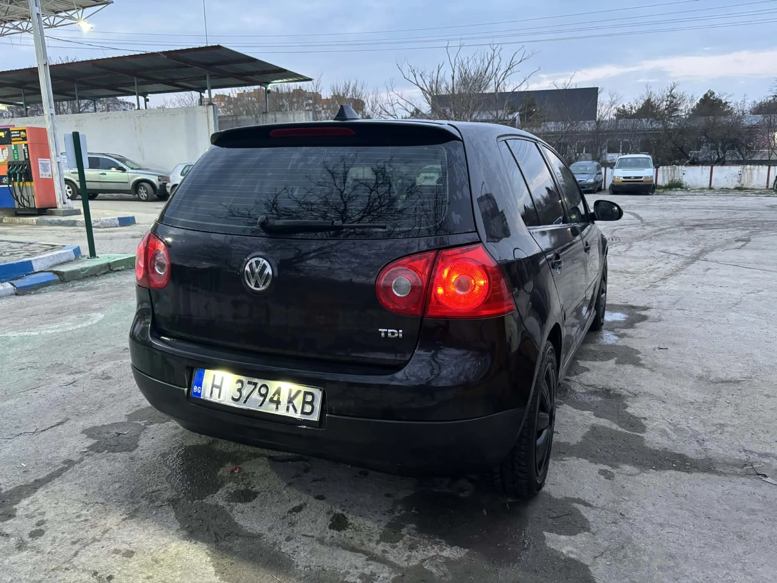 VW Golf 1.9 TDI, снимка 11 - Автомобили и джипове - 53928482