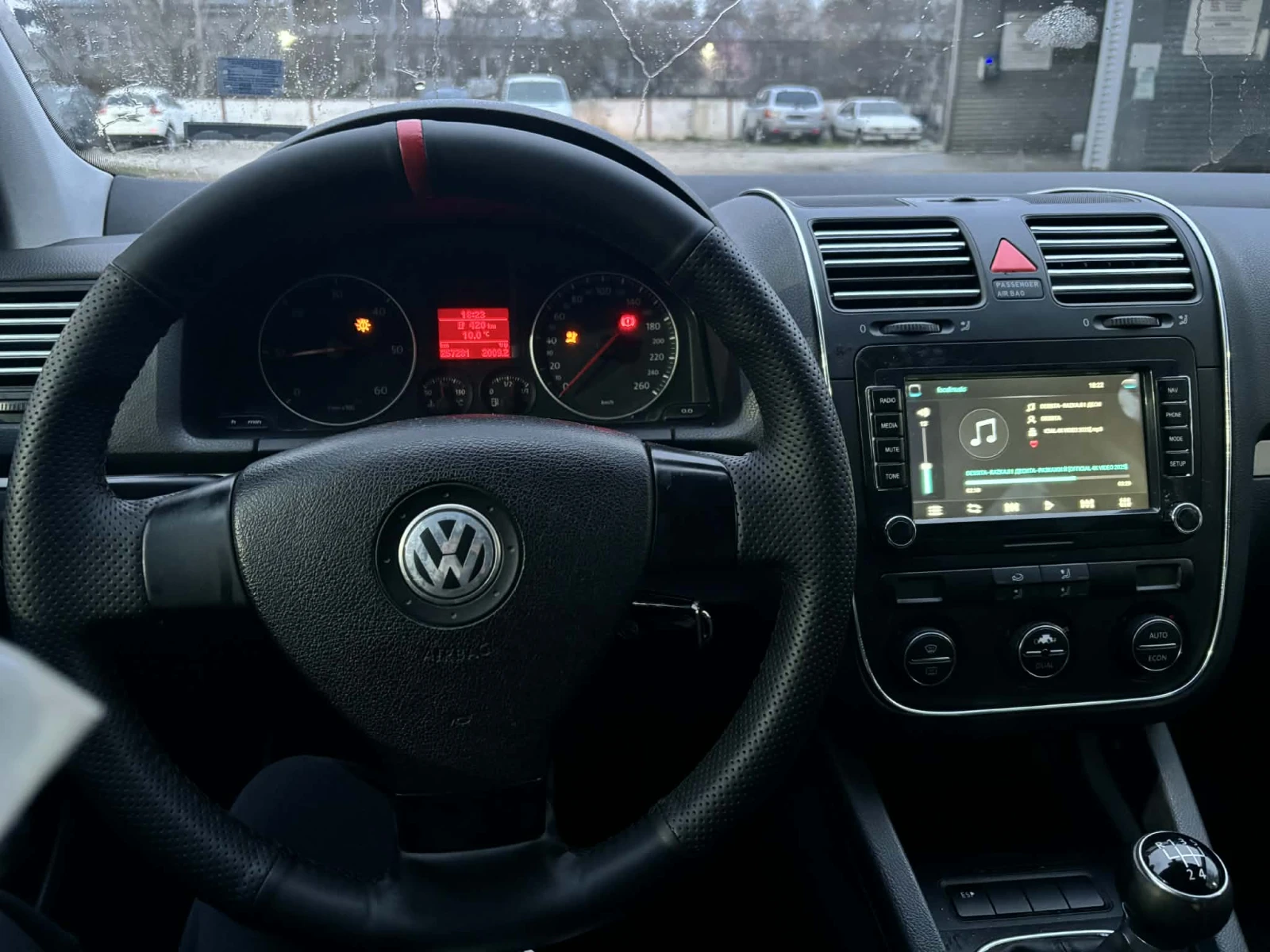 VW Golf 1.9 TDI, снимка 6 - Автомобили и джипове - 53928482