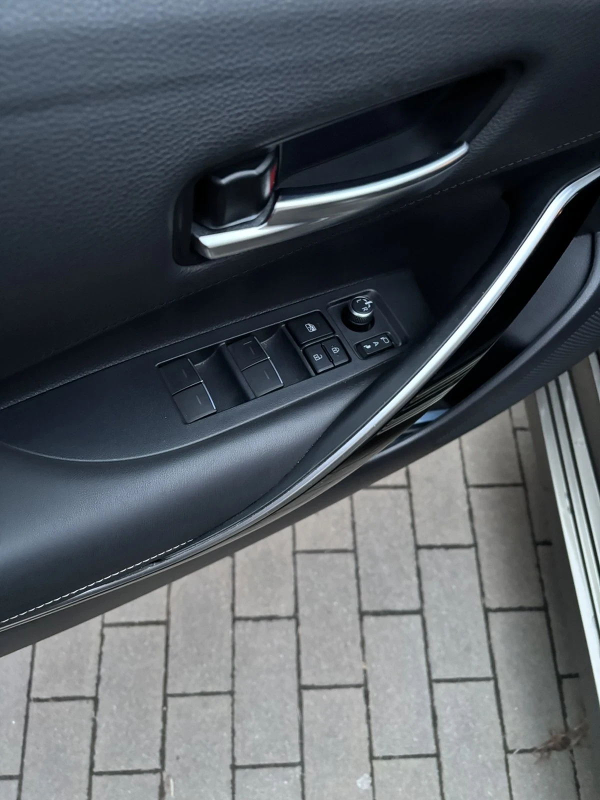 Toyota Corolla 1.6 LUXURY , снимка 6 - Автомобили и джипове - 54020969