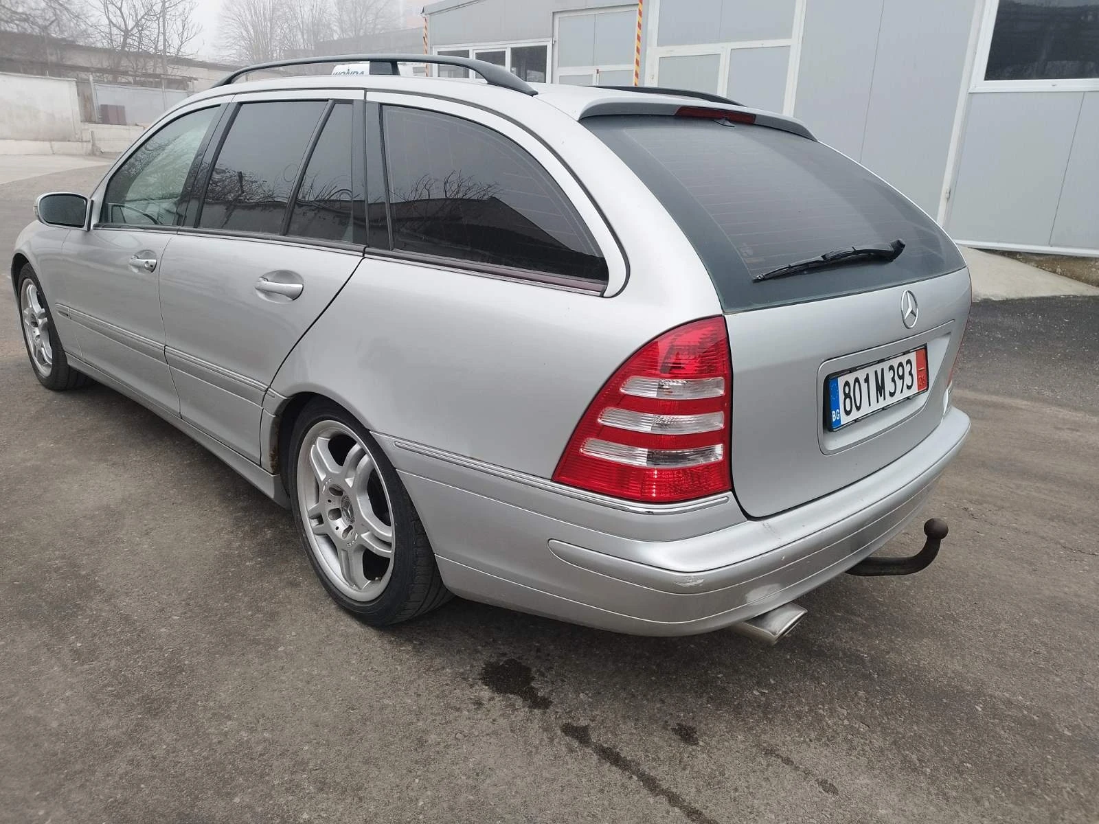 Mercedes-Benz C 320, снимка 2 - Автомобили и джипове - 54339904