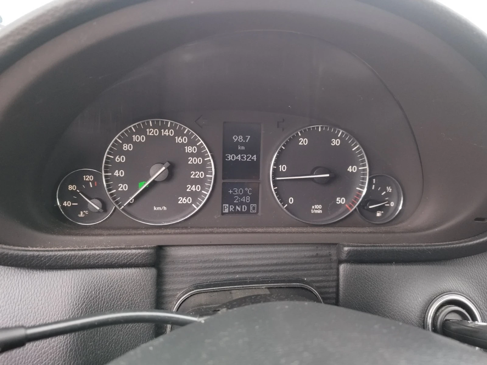 Mercedes-Benz C 320, снимка 3 - Автомобили и джипове - 54339904