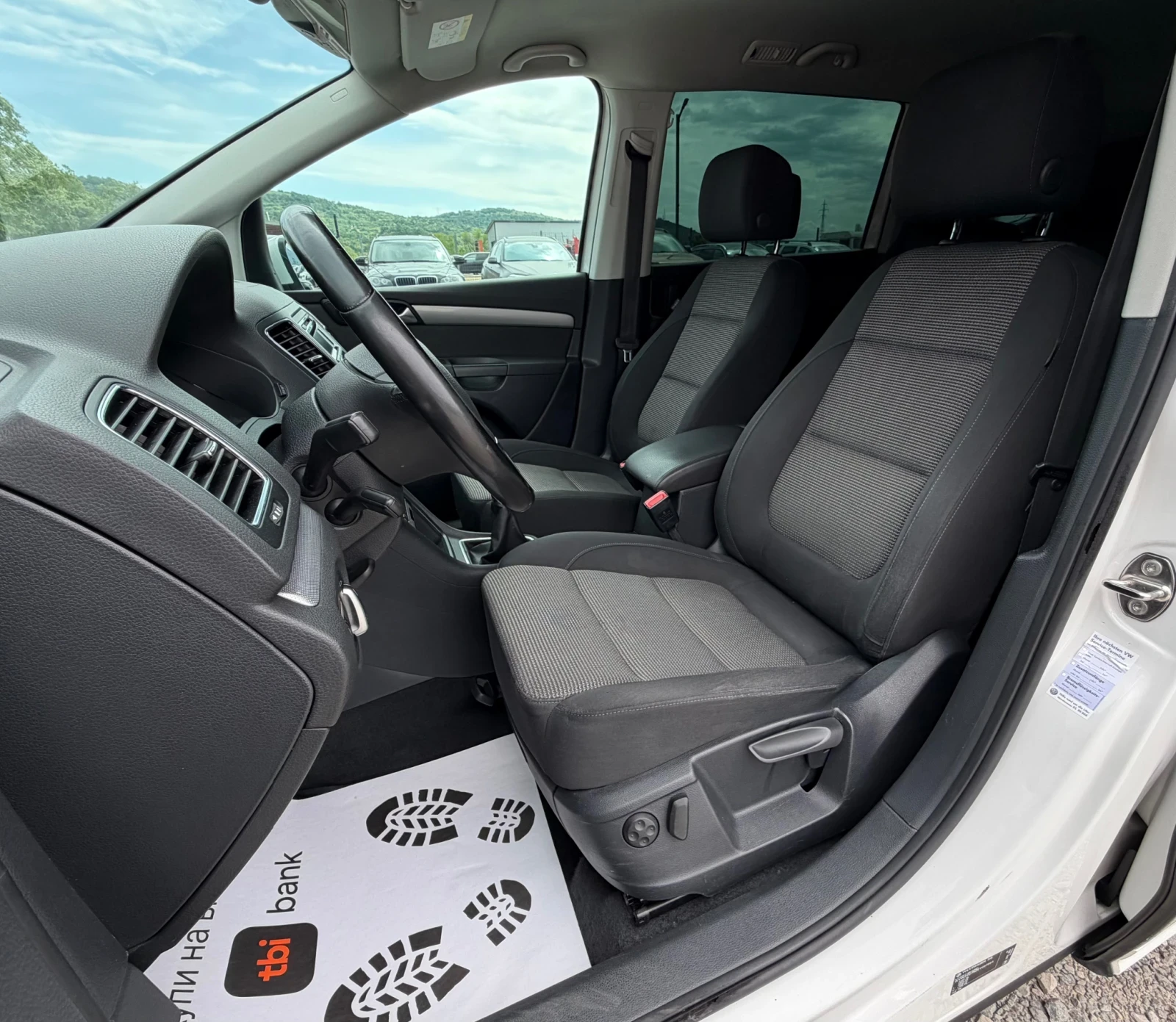 VW Sharan 2.0TDi 140к.с * Климатроник* * Face-Lift* , снимка 12 - Автомобили и джипове - 54459407
