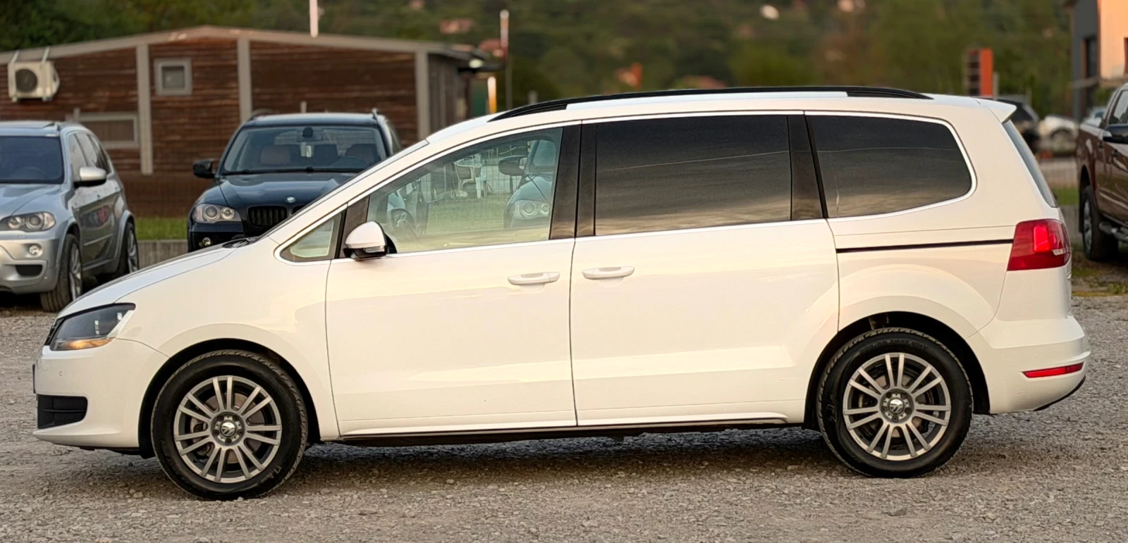 VW Sharan 2.0TDi 140к.с * Климатроник* * Face-Lift* , снимка 7 - Автомобили и джипове - 54459407