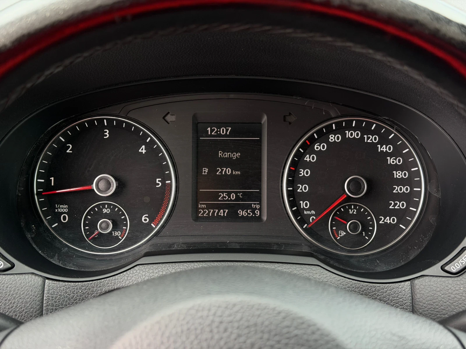 VW Sharan 2.0TDi 140к.с * Климатроник* * Face-Lift* , снимка 16 - Автомобили и джипове - 54459407