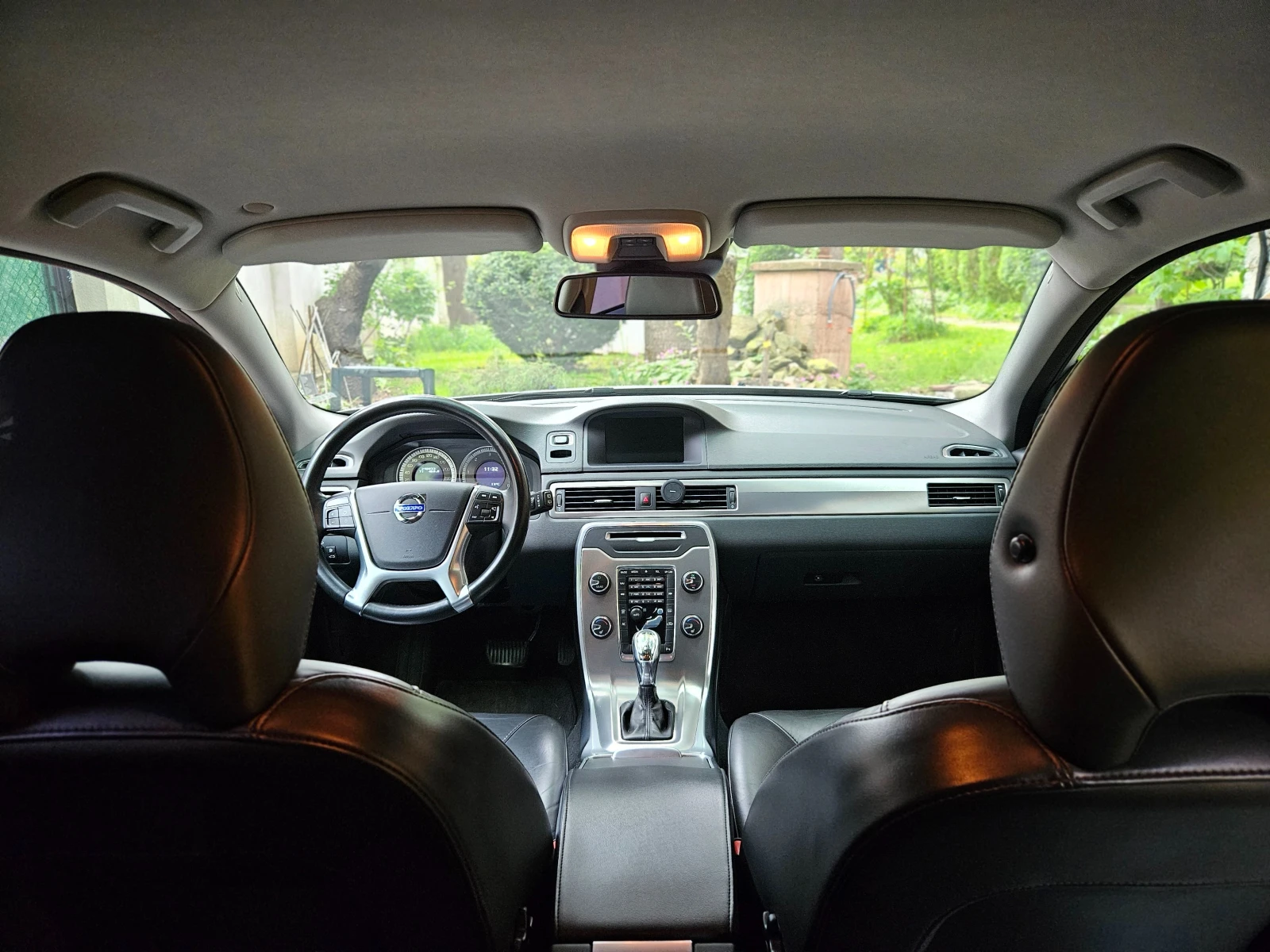 Volvo V70 AWD , снимка 8 - Автомобили и джипове - 54620026