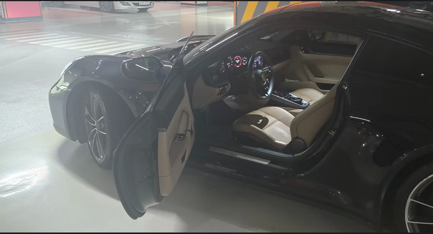 Porsche 911 CARRERA 4S, снимка 10 - Автомобили и джипове - 54815671