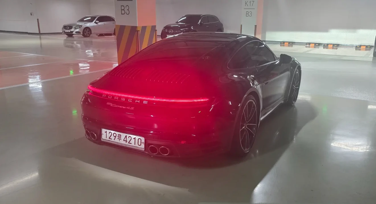 Porsche 911 CARRERA 4S, снимка 4 - Автомобили и джипове - 54815671