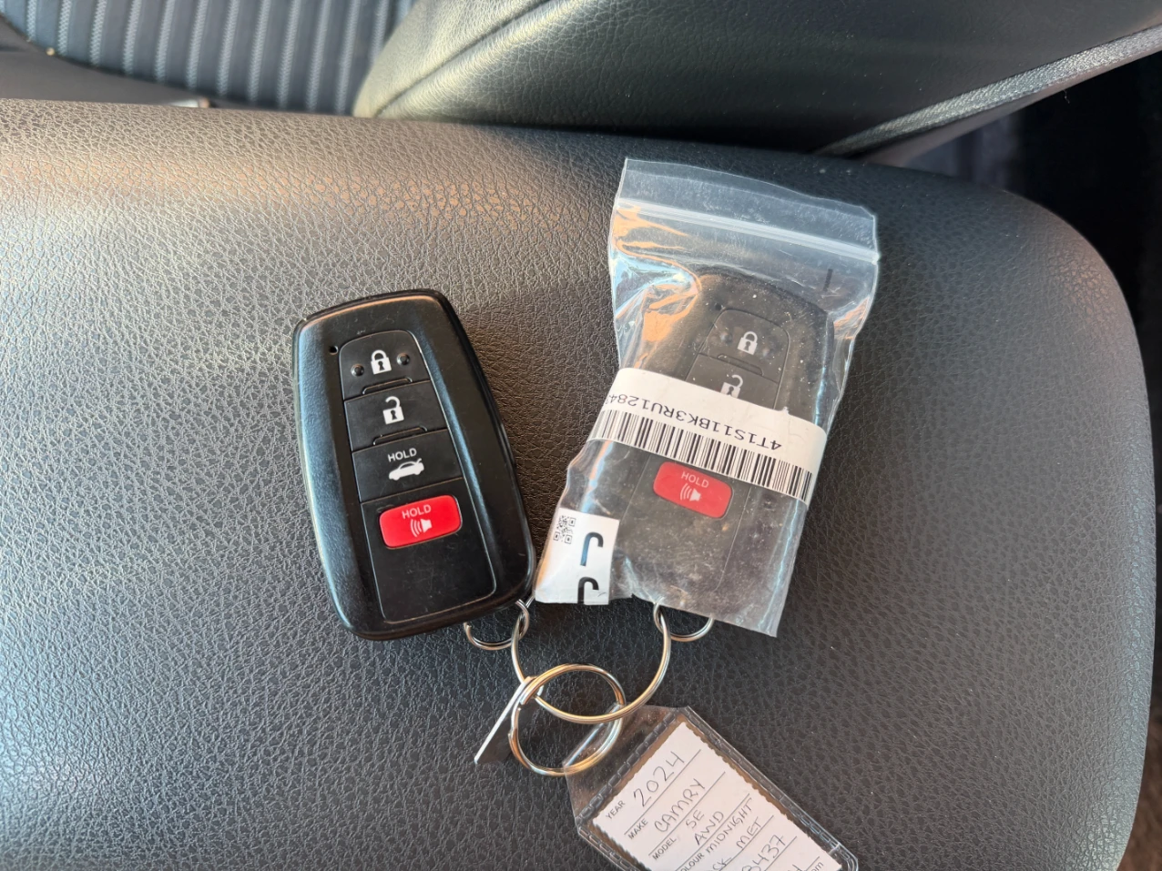 Toyota Camry SE 2.5* (XV70, facelift 2020)* , снимка 12 - Автомобили и джипове - 55135039