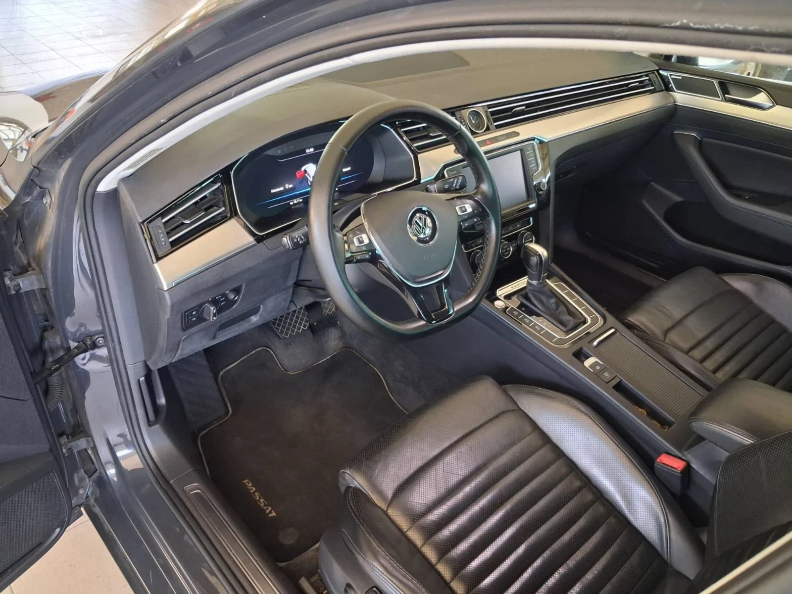 VW Passat Highline 4motion 2.0TDI DSG 240к.с., снимка 7 - Автомобили и джипове - 55414326