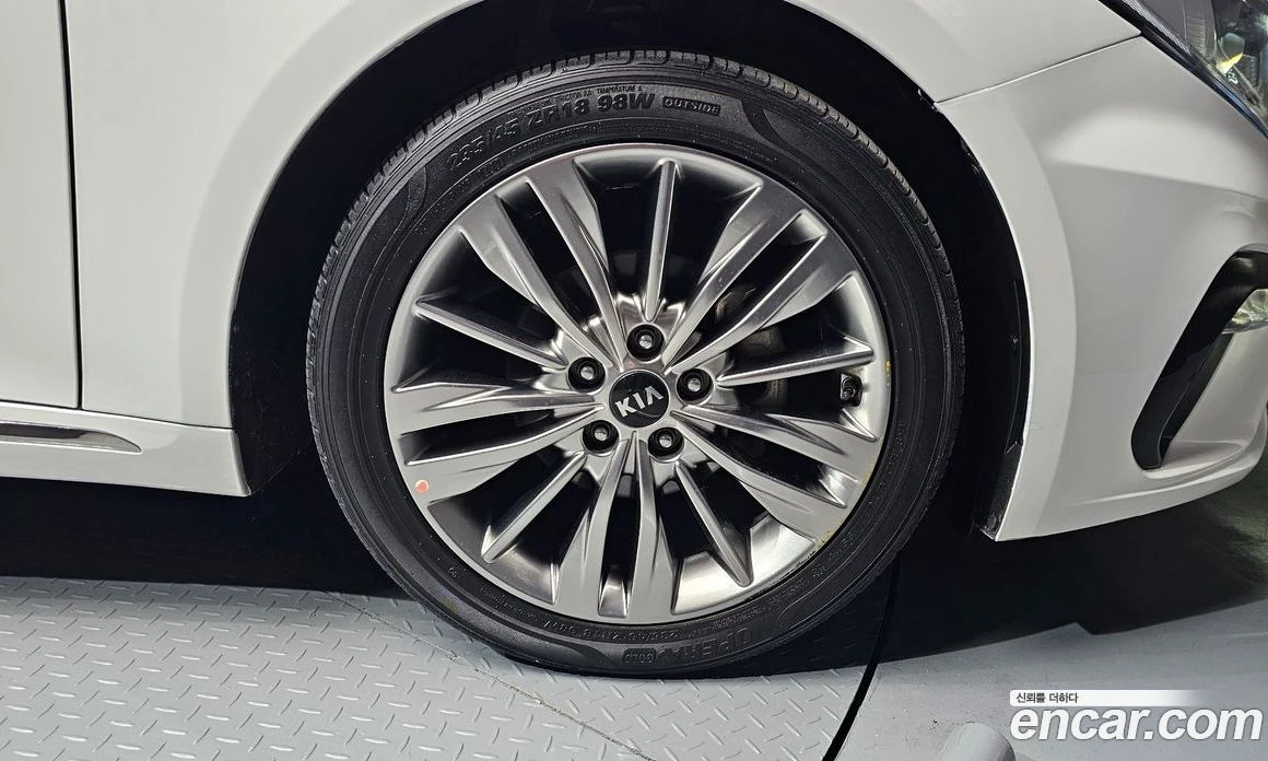 Kia K5 2.0 Prestige, снимка 5 - Автомобили и джипове - 55669063