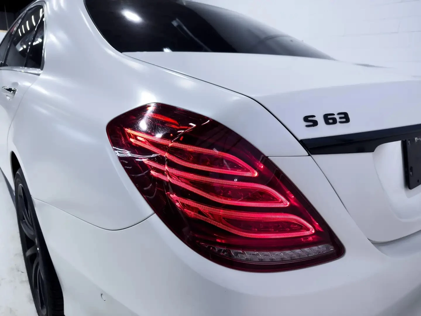 Mercedes-Benz S 63 AMG PREMIUM PKG ЦЕНА ДО БЪЛГАРИЯ АВТОКРЕДИТ, снимка 5 - Автомобили и джипове - 55902413
