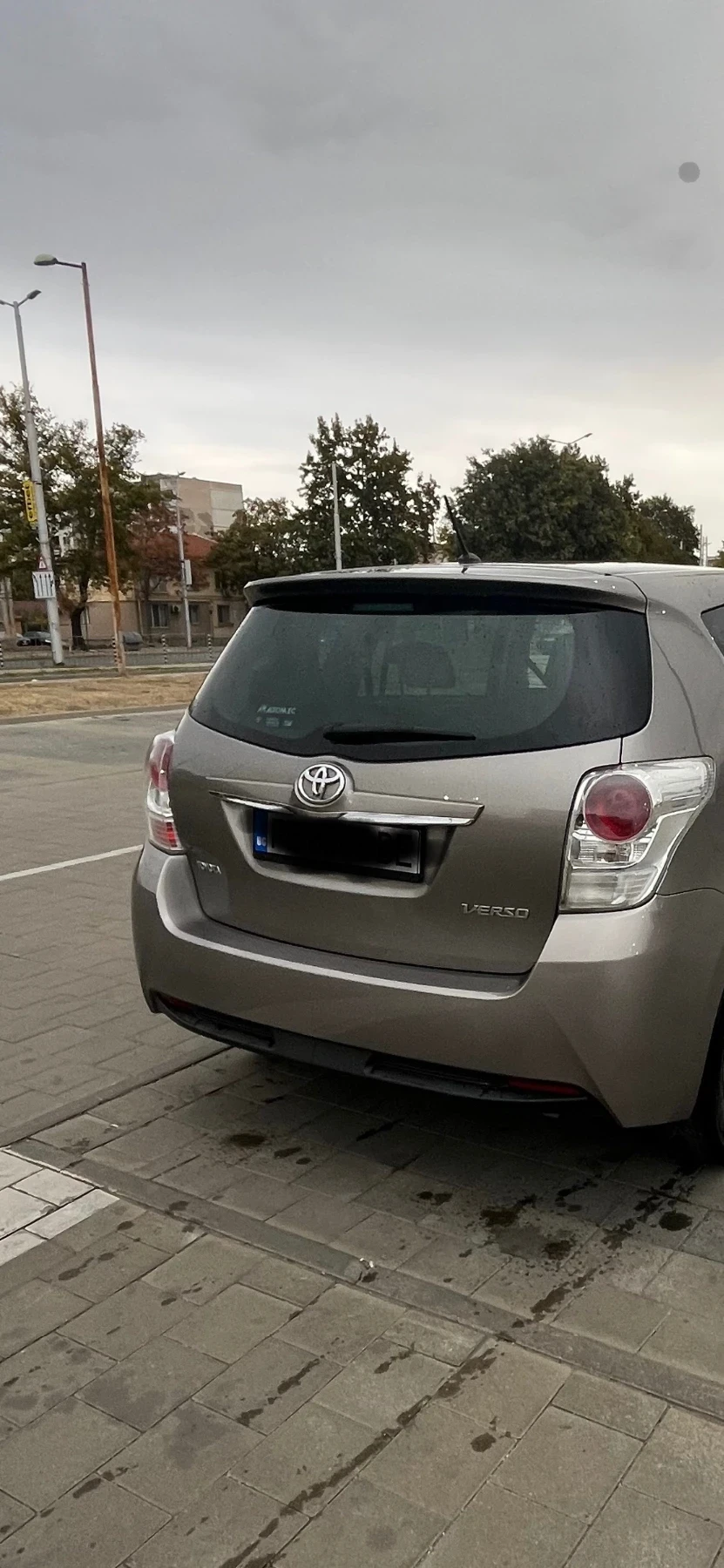 Toyota Verso 1.6 d4d, снимка 6 - Автомобили и джипове - 56157908