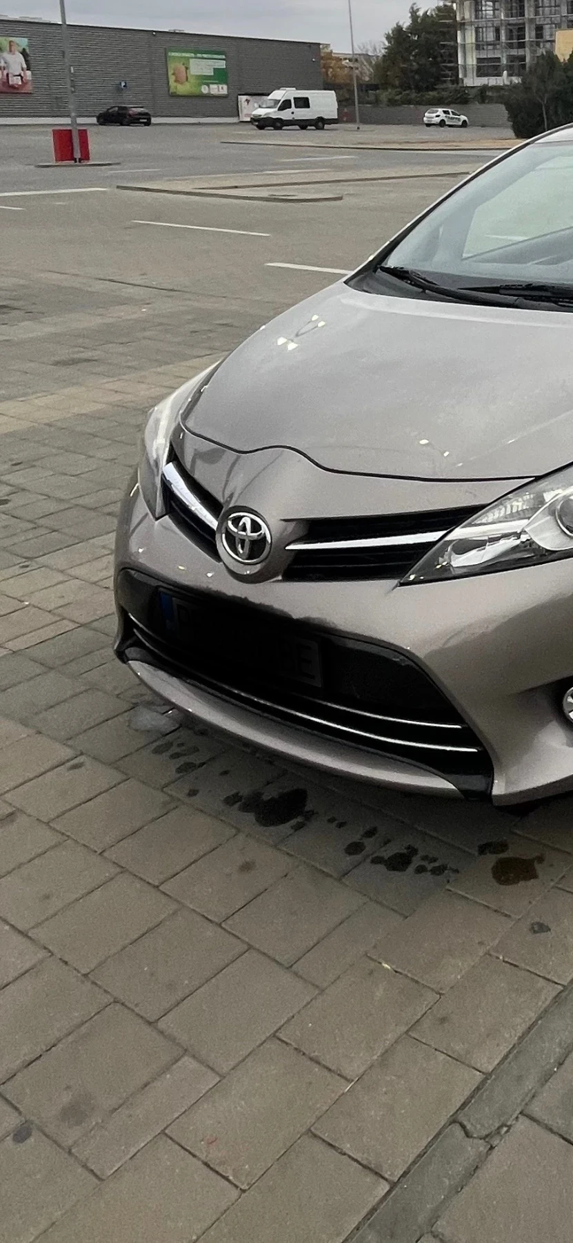 Toyota Verso 1.6 d4d, снимка 2 - Автомобили и джипове - 56157908