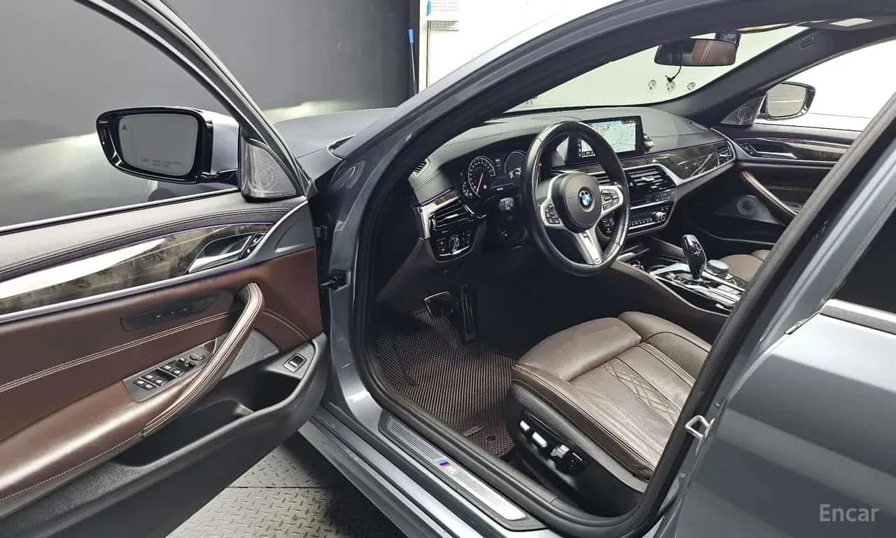 BMW 540 i * xDrive * M Sport Plus * B&W * Обдухване * HUD , снимка 10 - Автомобили и джипове - 56272842